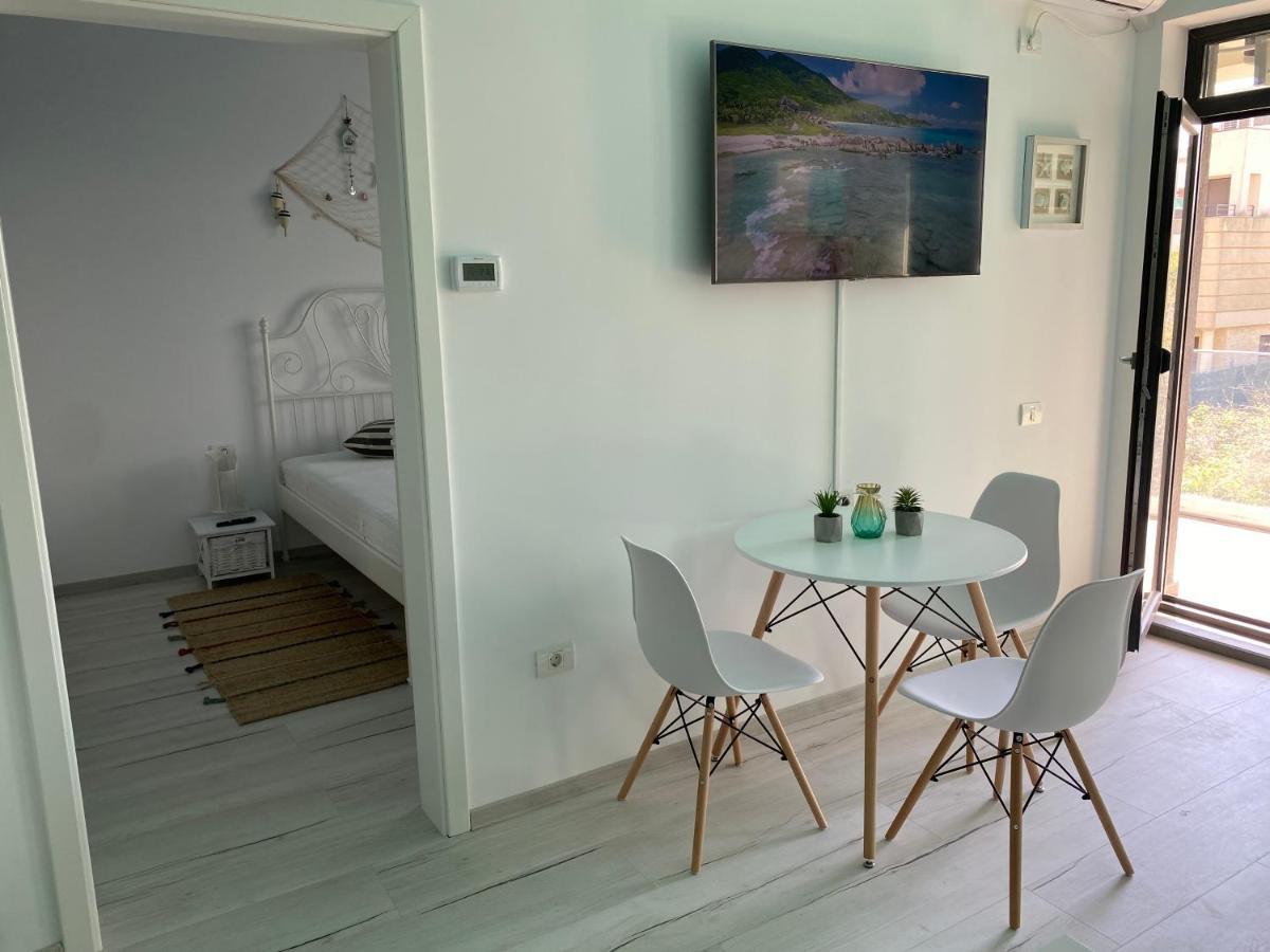 Ela'S Apartment Năvodari Εξωτερικό φωτογραφία